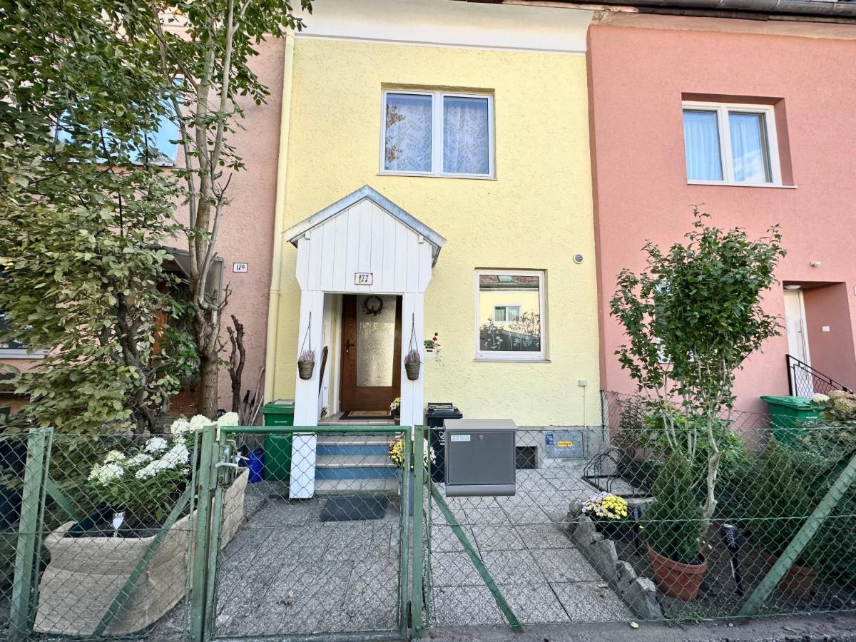 Green Paradise & Cozy Retreat Salzburg With Free Parking Bagian luar foto
